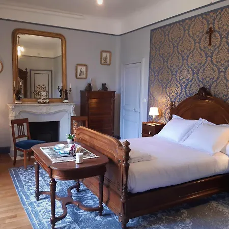 Chateau De Mongazon Bed and Breakfast Saint-Franchy Esterno foto